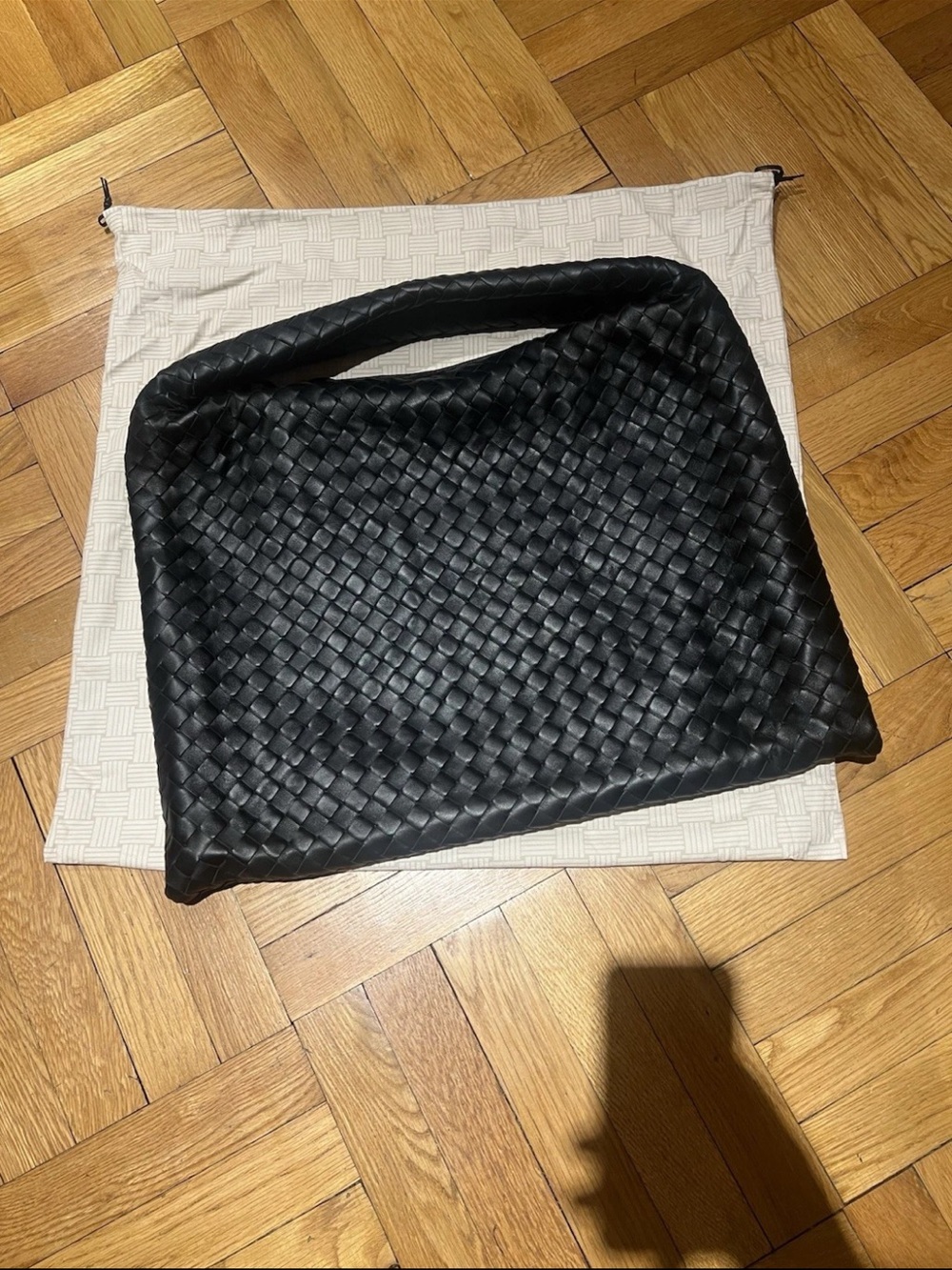 Bottega Veneta Large Black Leather Hop (Hobo) Intrecciato Bag - Authentic & New